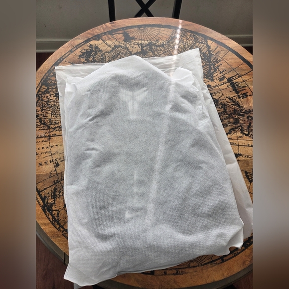 Kobe Backpack - Picture 3 of 8